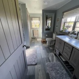 Bathroom image